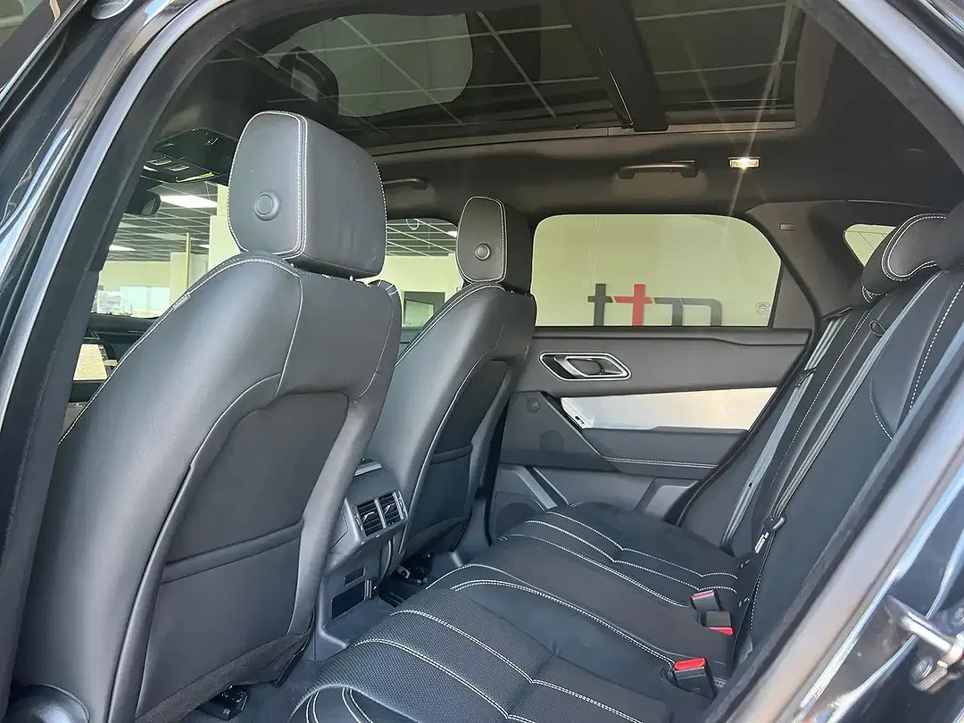 Land Rover Range Rover Velar - Thumbnail 12