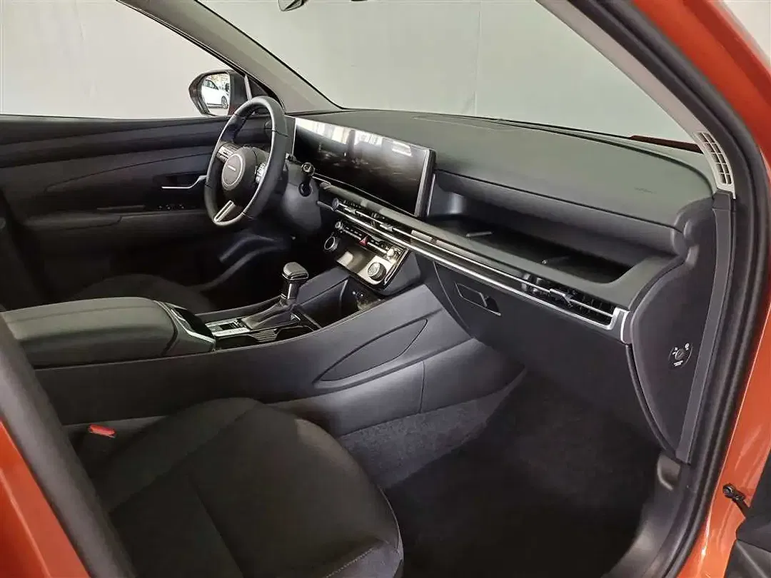 Hyundai TUCSON - Thumbnail 2