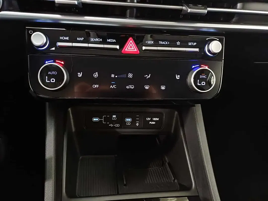 Hyundai TUCSON - Thumbnail 6