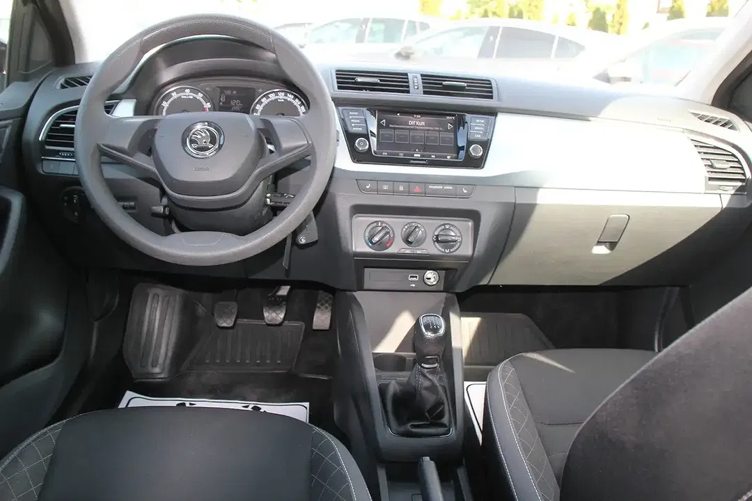 Skoda Fabia - Thumbnail 14
