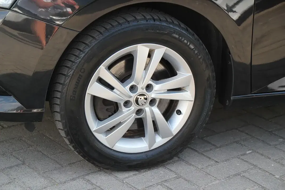Skoda Fabia - Thumbnail 3