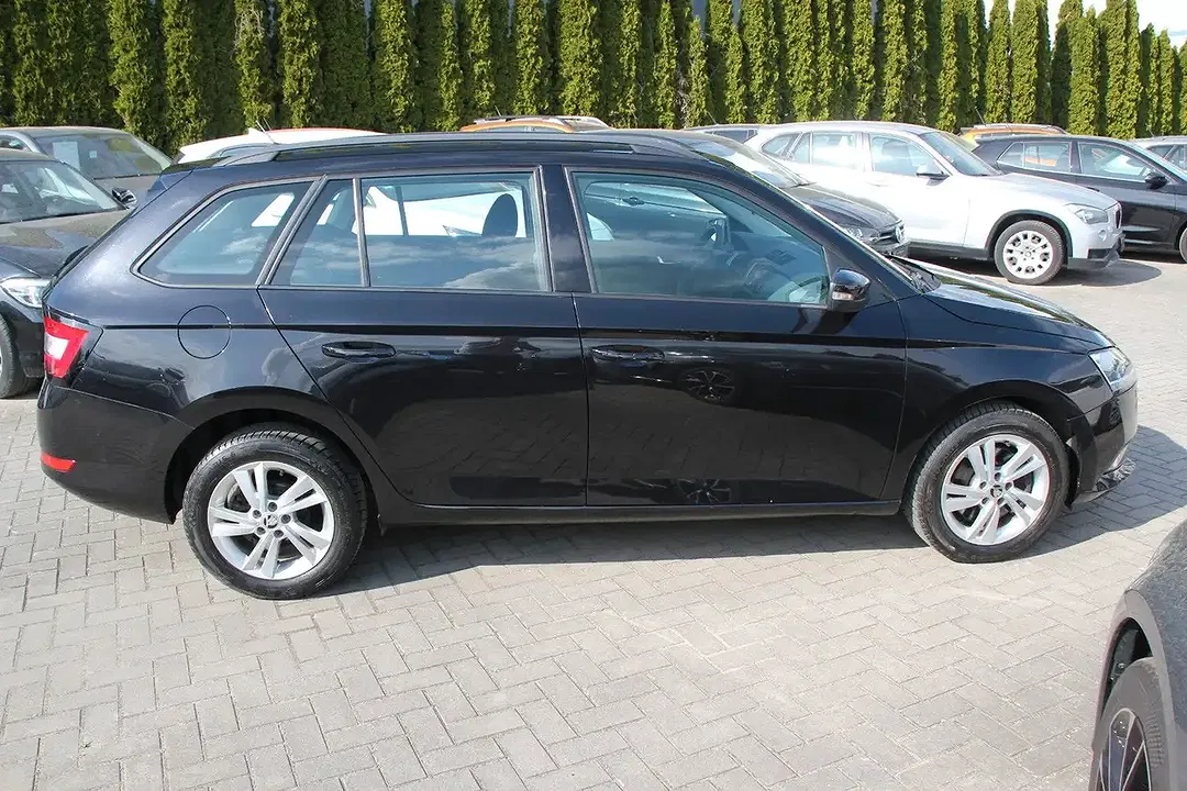 Skoda Fabia - Thumbnail 7