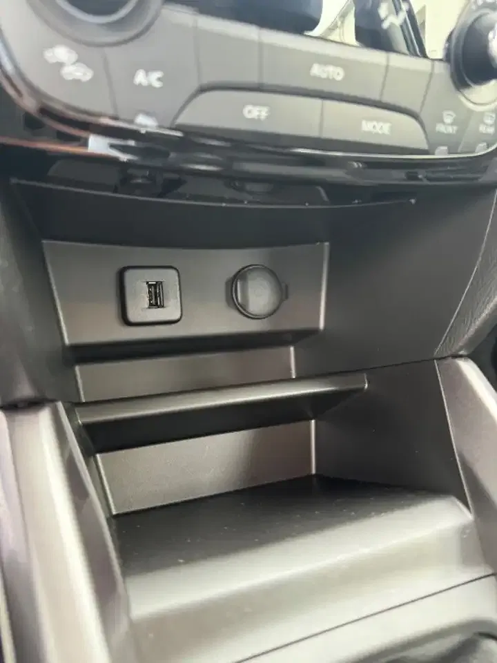 Suzuki Vitara - Thumbnail 8