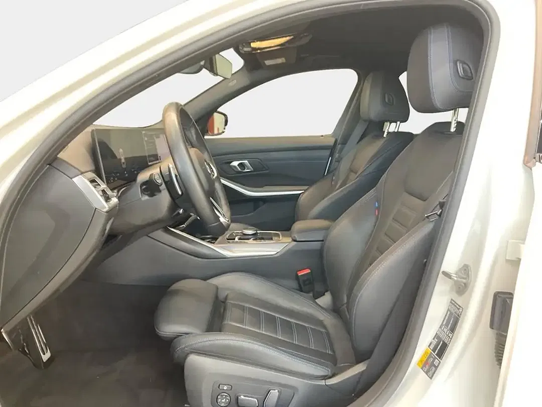 BMW 330 - Thumbnail 11