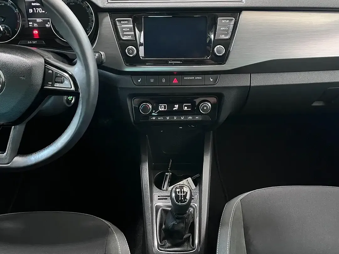 Skoda Fabia - Thumbnail 12