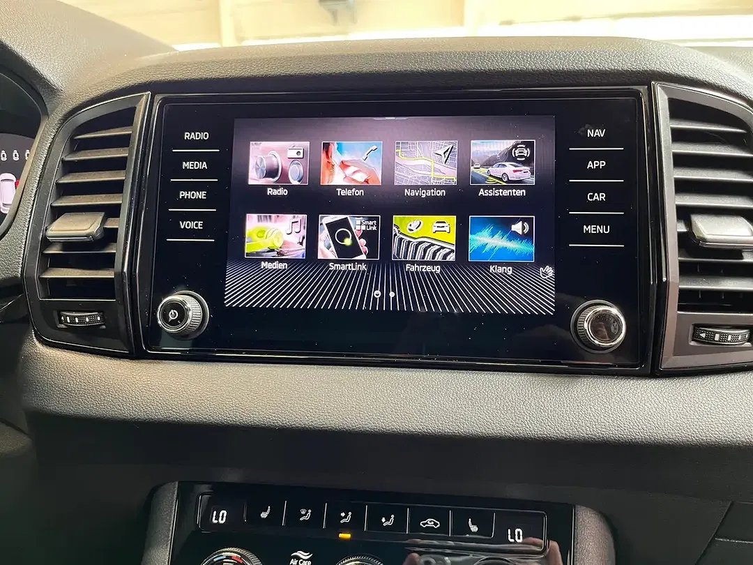Skoda Karoq - Thumbnail 12