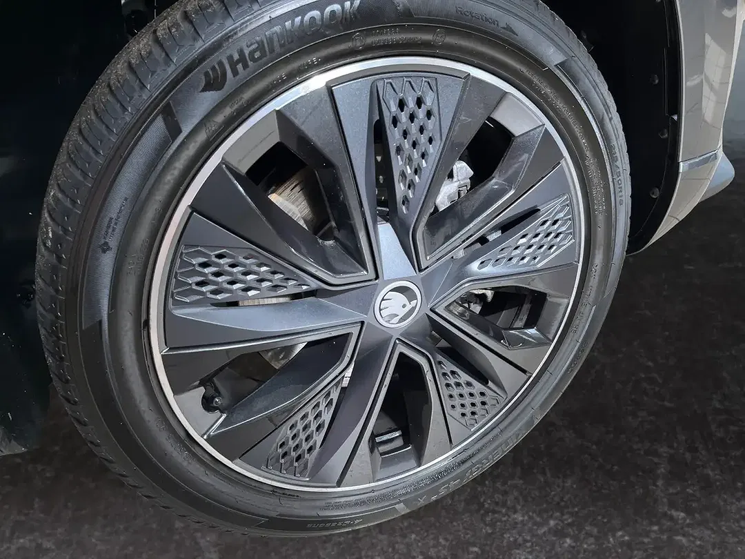 Skoda Karoq - Thumbnail 14
