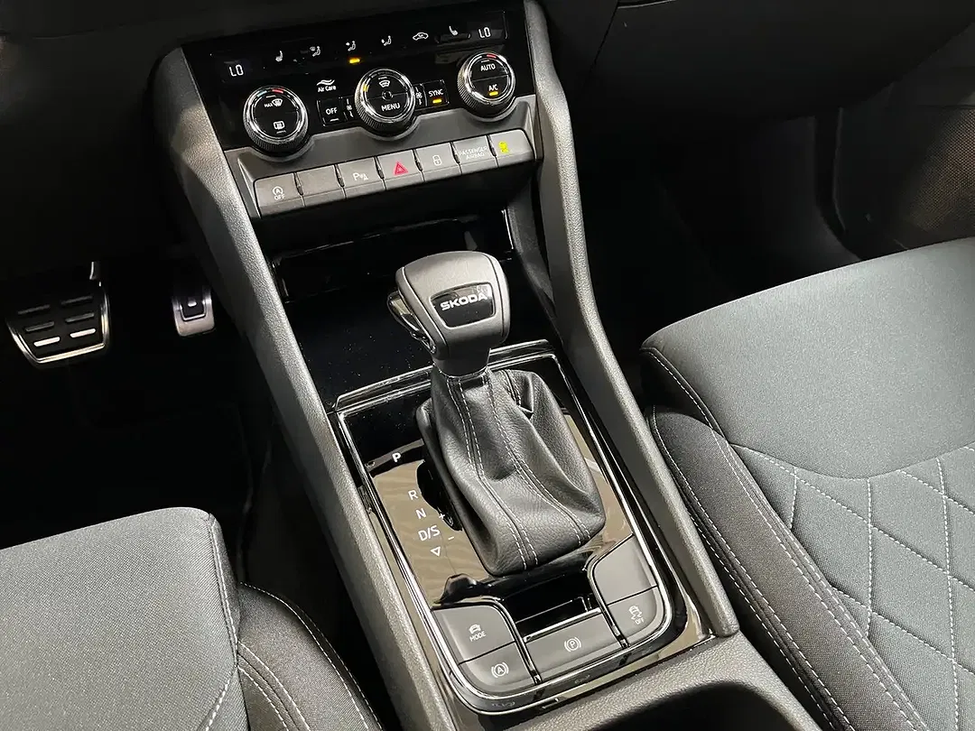 Skoda Karoq - Thumbnail 8