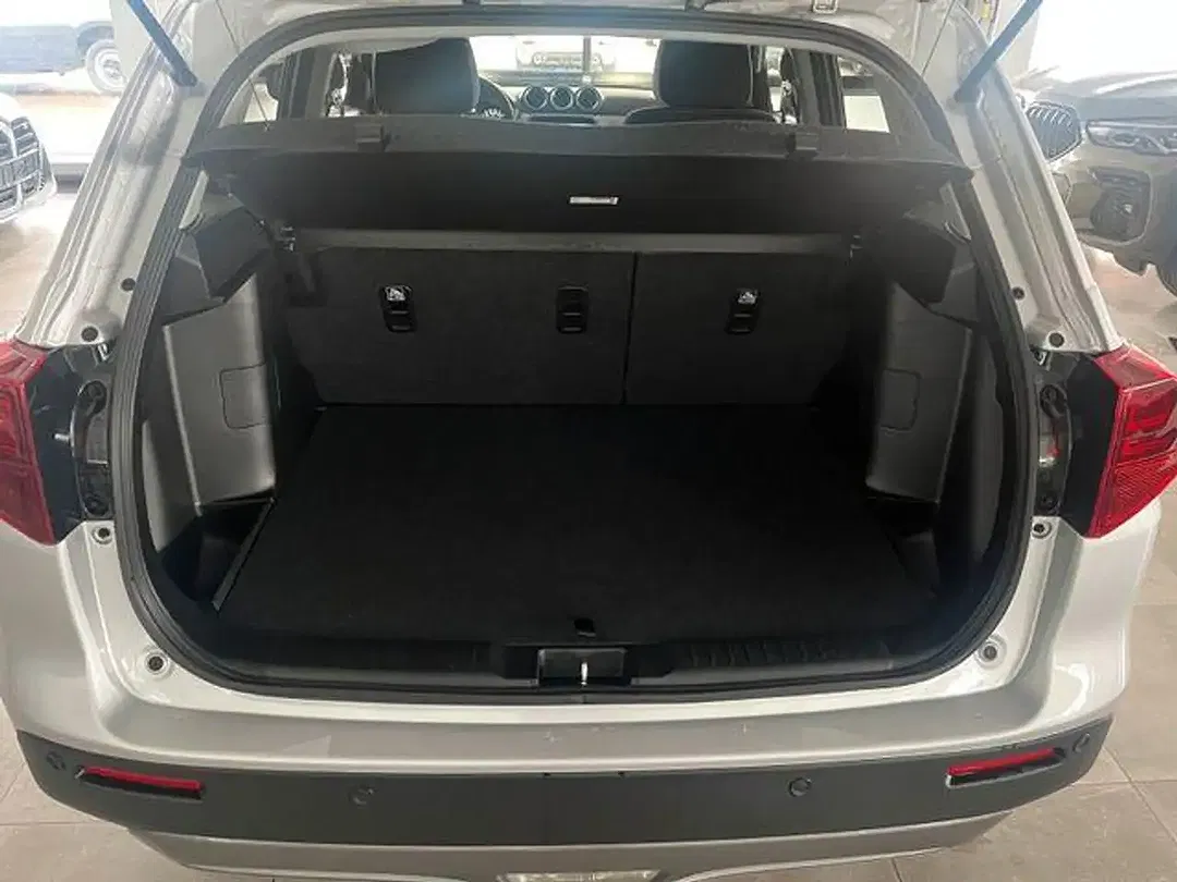 Suzuki Vitara - Thumbnail 12