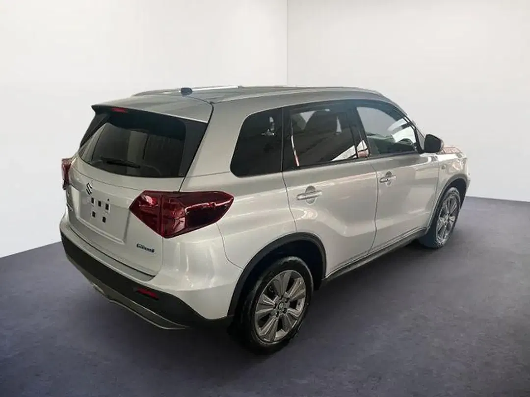 Suzuki Vitara - Thumbnail 3