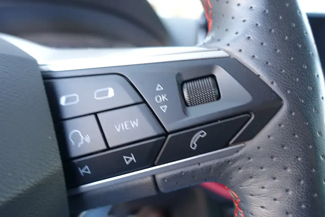 SEAT Arona - Thumbnail 14
