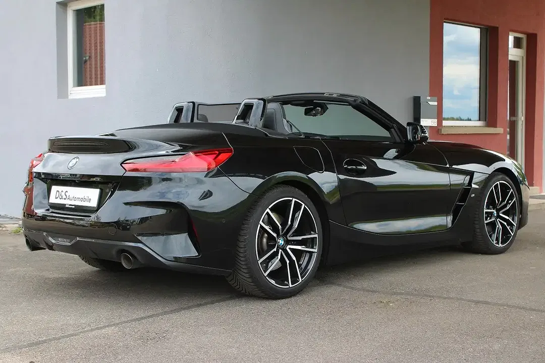 BMW Z4 - Thumbnail 6