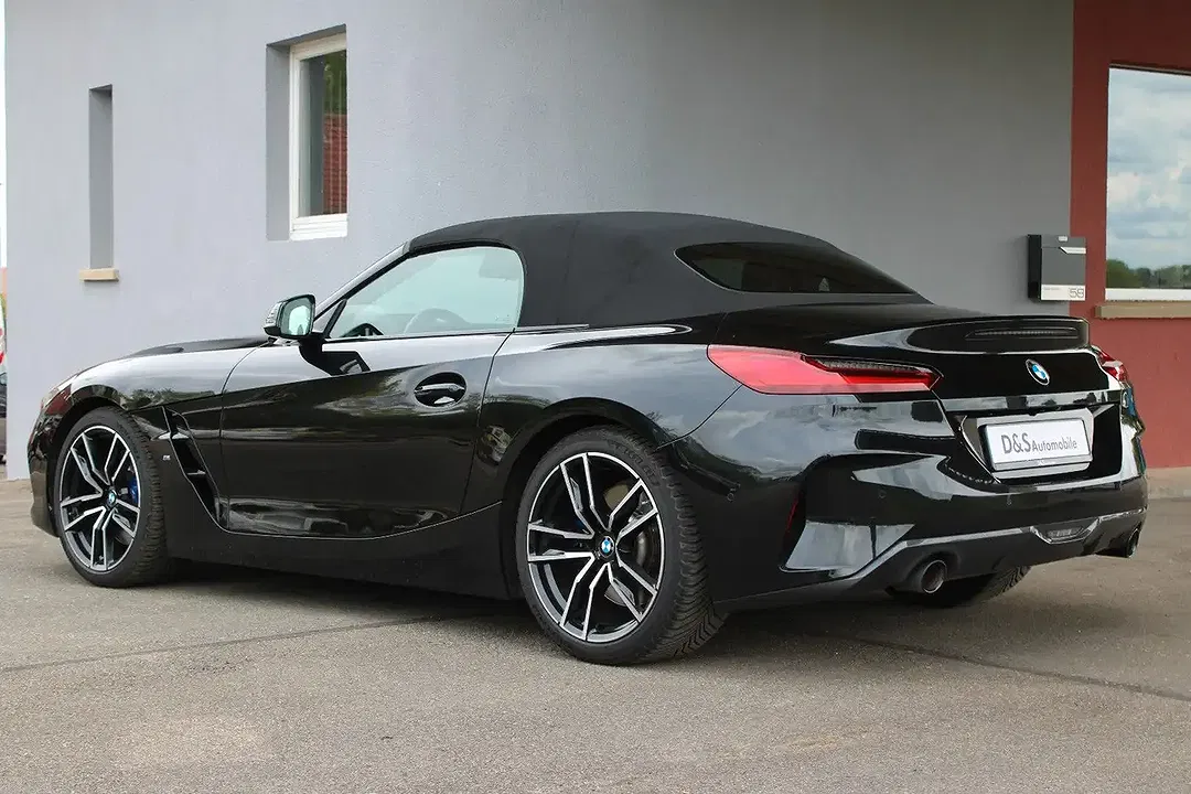 BMW Z4 - Thumbnail 8