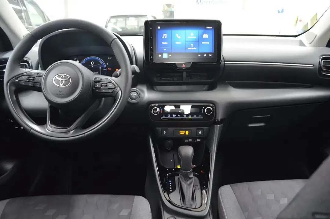 Toyota Yaris - Thumbnail 14