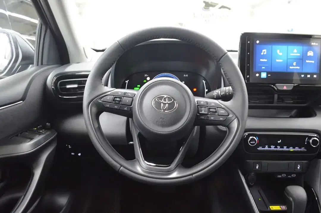 Toyota Yaris - Thumbnail 15