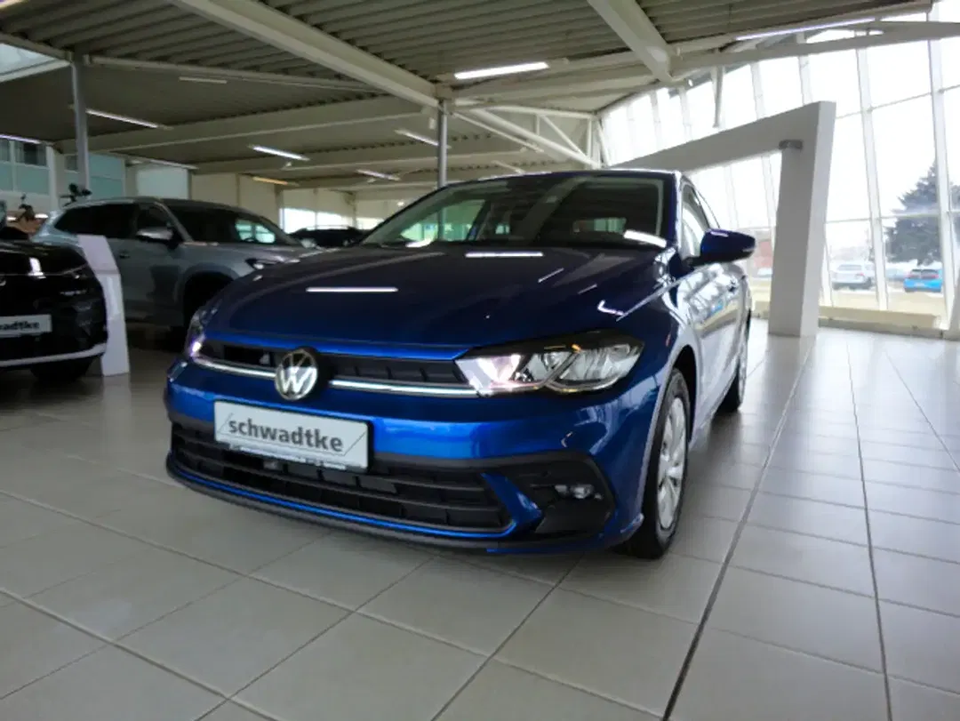 Volkswagen Polo - Thumbnail 1