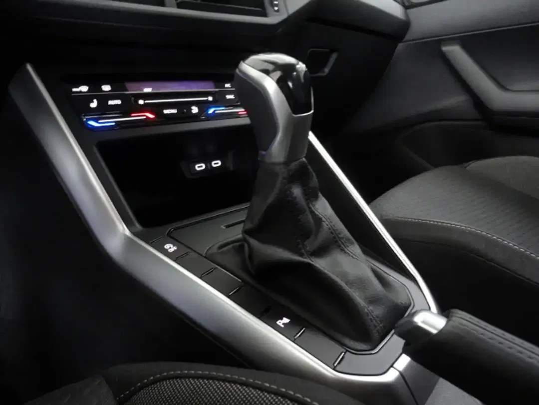 Volkswagen Polo - Thumbnail 10