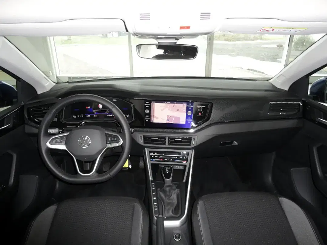 Volkswagen Polo - Thumbnail 9