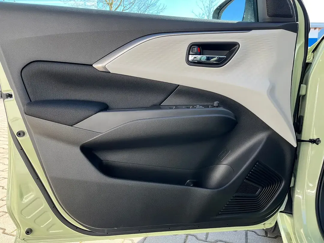 Suzuki Swift - Thumbnail 12