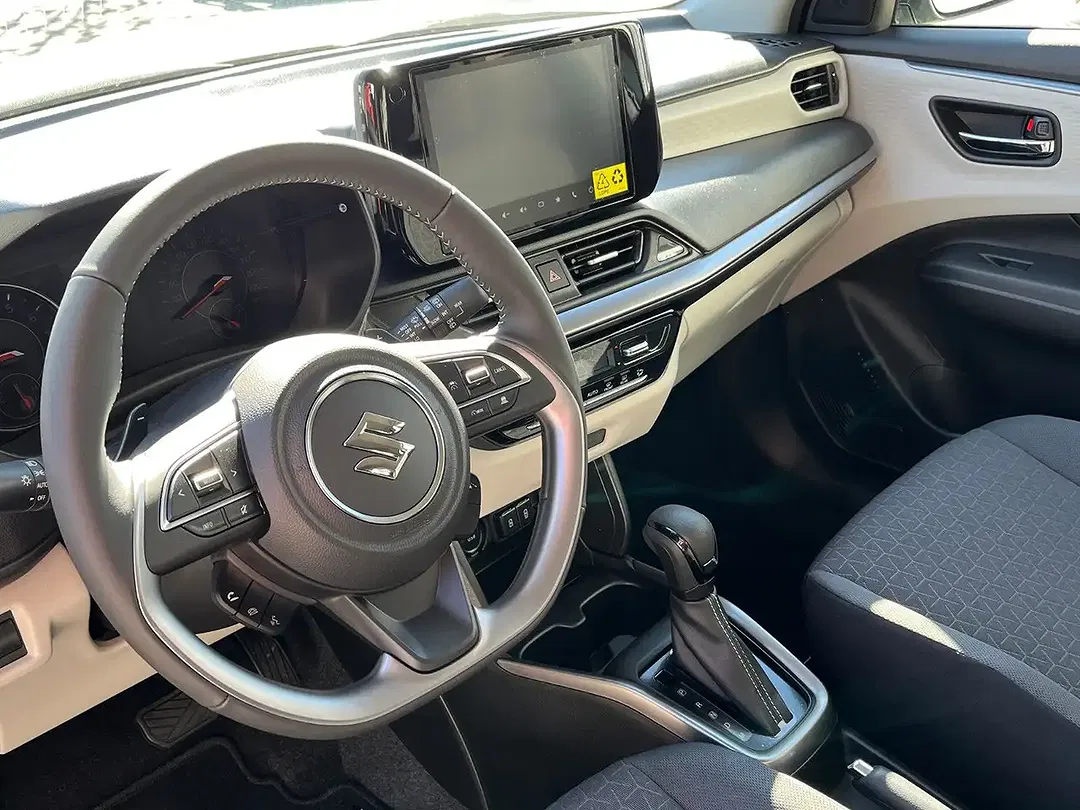 Suzuki Swift - Thumbnail 13