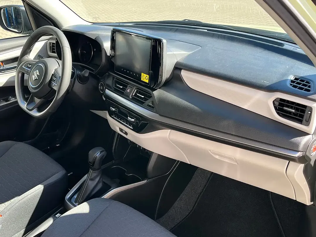 Suzuki Swift - Thumbnail 14