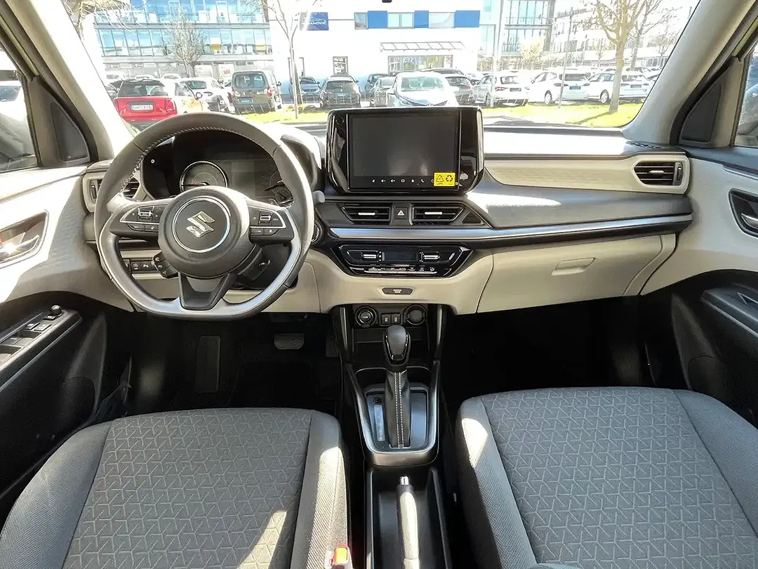 Suzuki Swift - Thumbnail 15