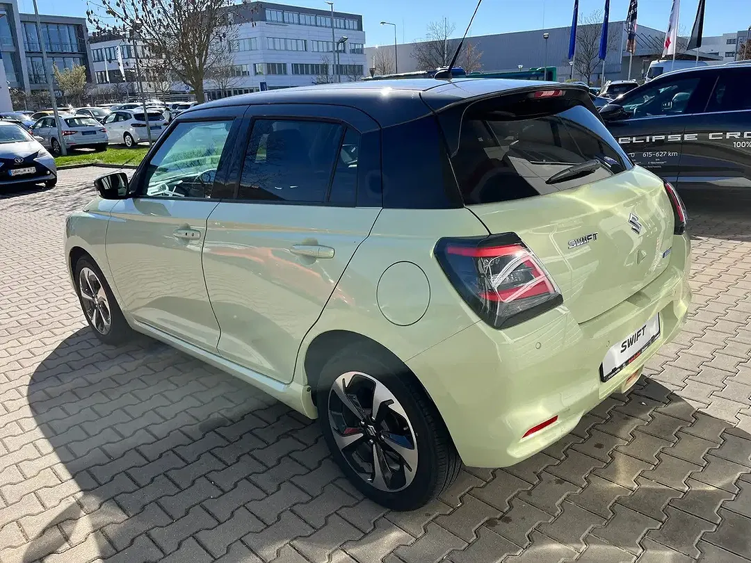 Suzuki Swift - Thumbnail 6