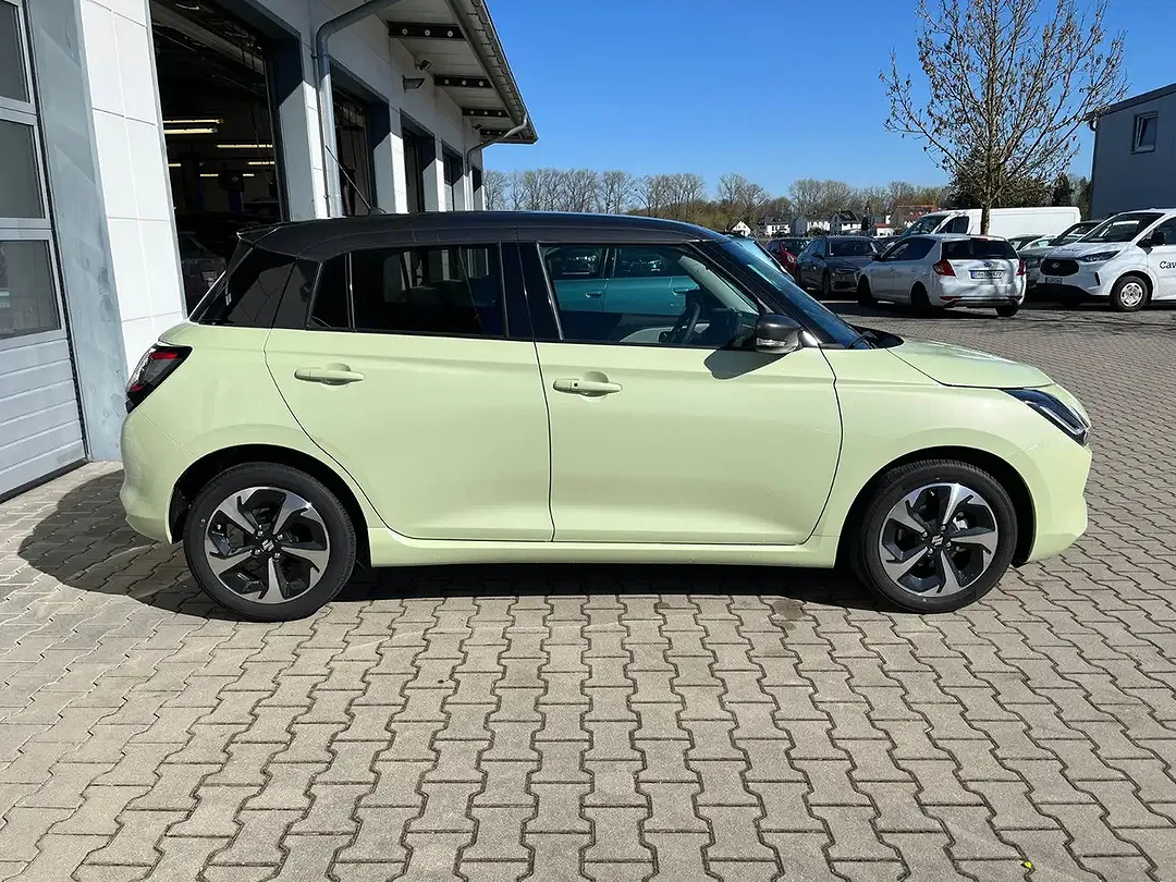 Suzuki Swift - Thumbnail 8
