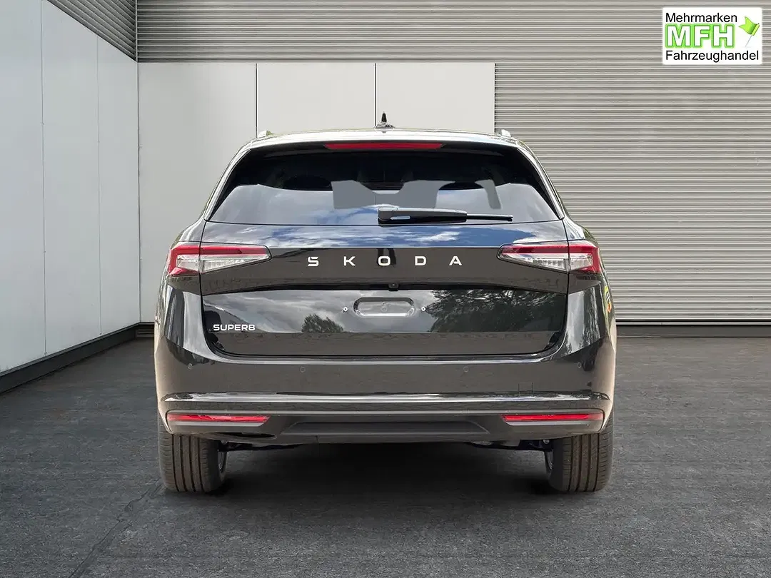 Skoda Superb - Thumbnail 4