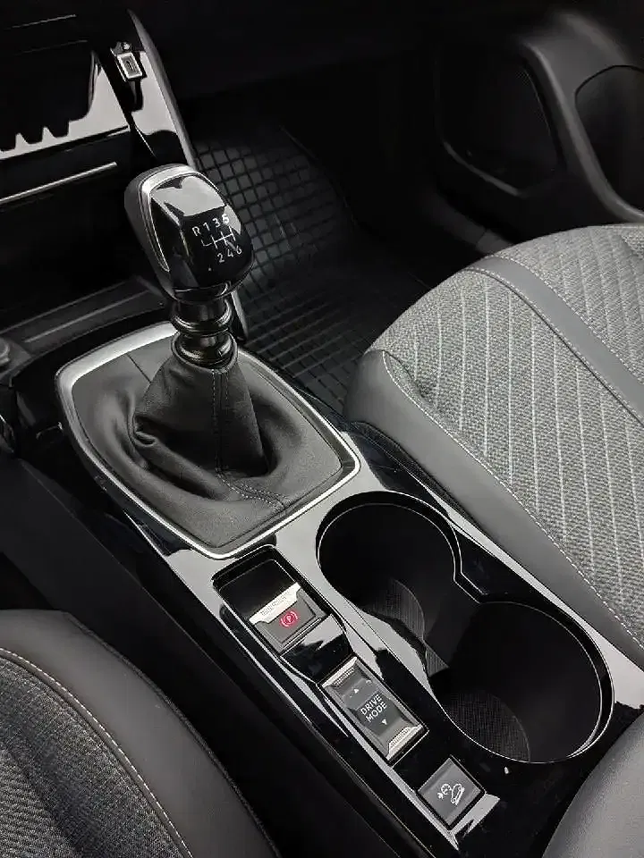 Peugeot 2008 - Thumbnail 13