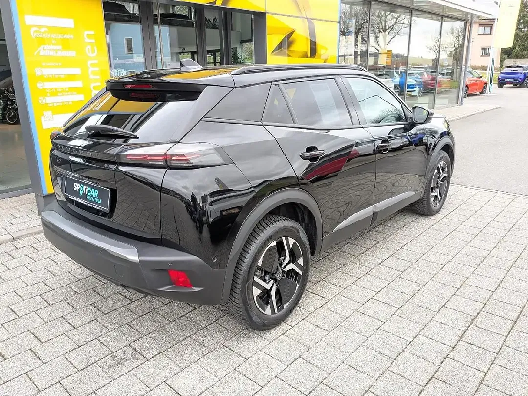 Peugeot 2008 - Thumbnail 4