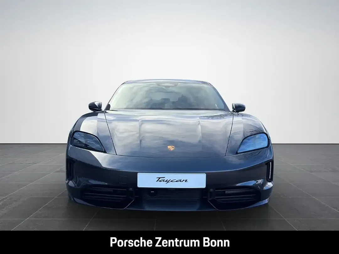 Porsche Taycan - Thumbnail 2