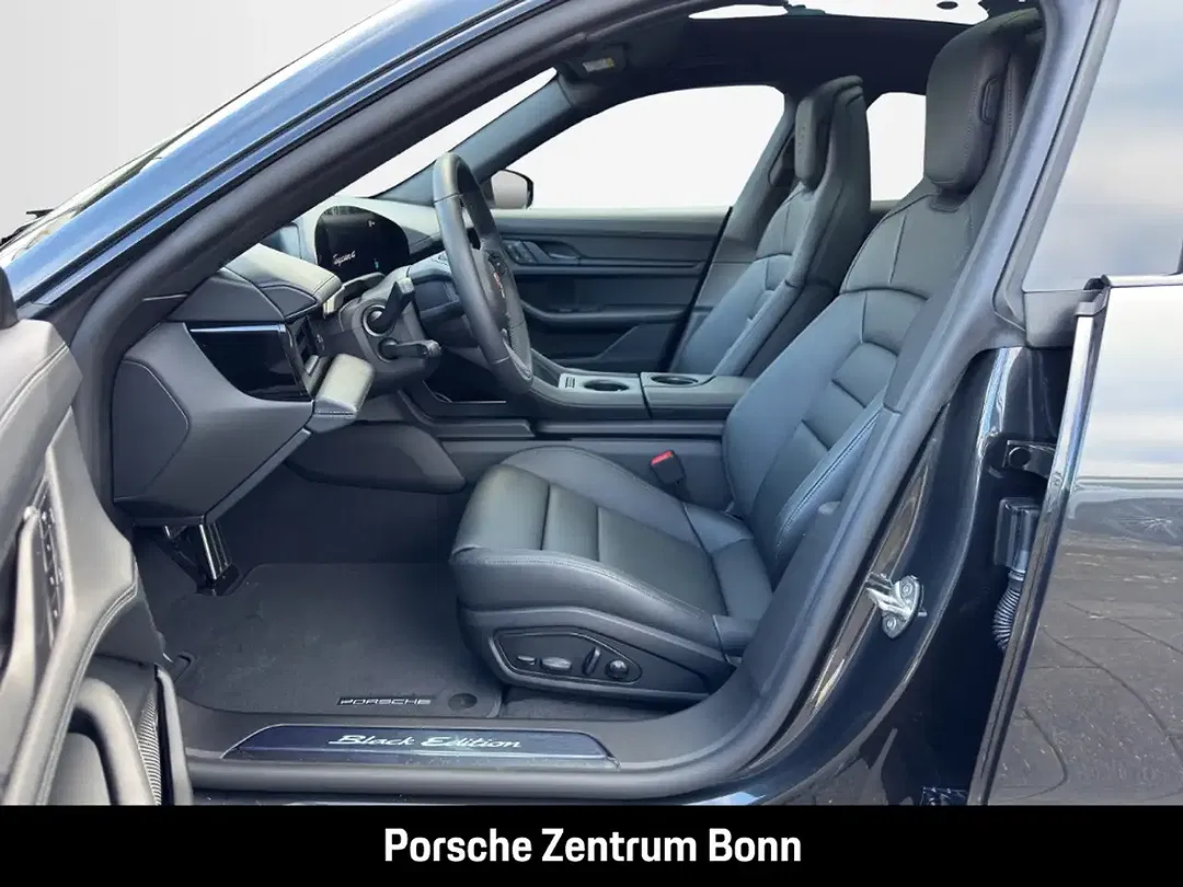 Porsche Taycan - Thumbnail 9