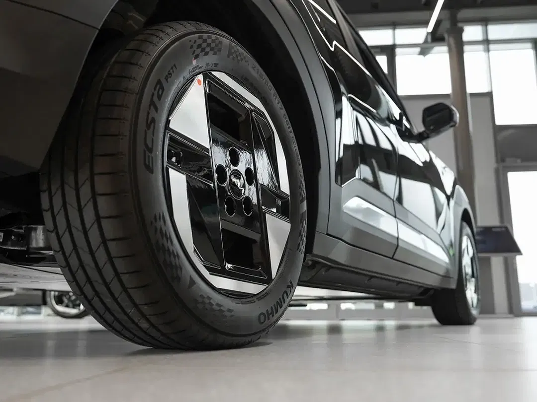 Kia EV3 - Thumbnail 4