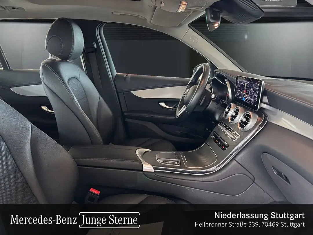 Mercedes-Benz GLC 300 - Thumbnail 10