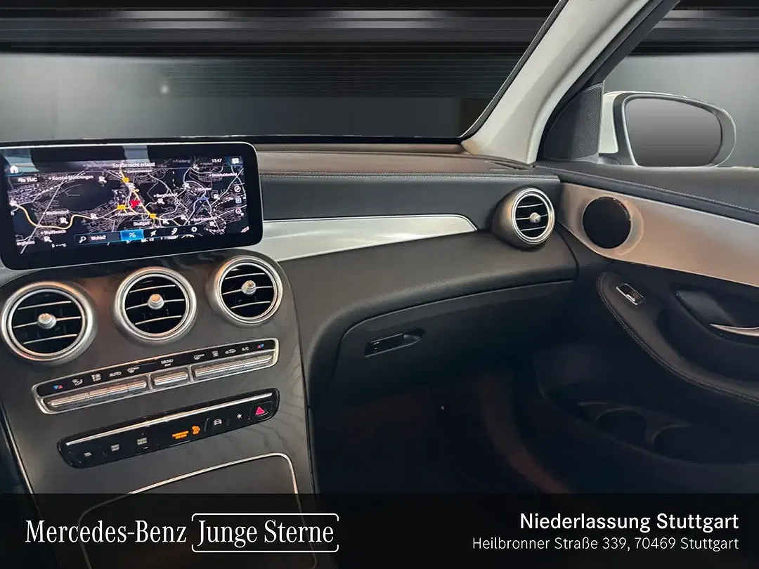 Mercedes-Benz GLC 300 - Thumbnail 8