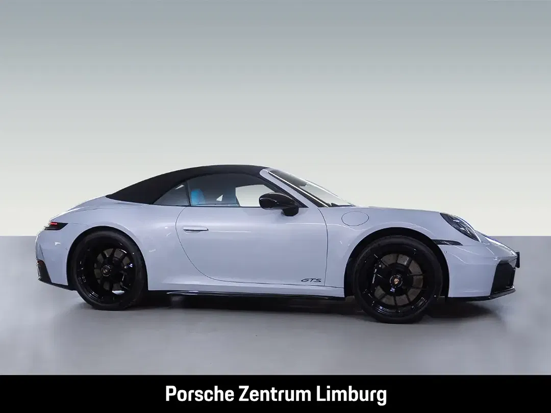 Porsche 992 - Thumbnail 2