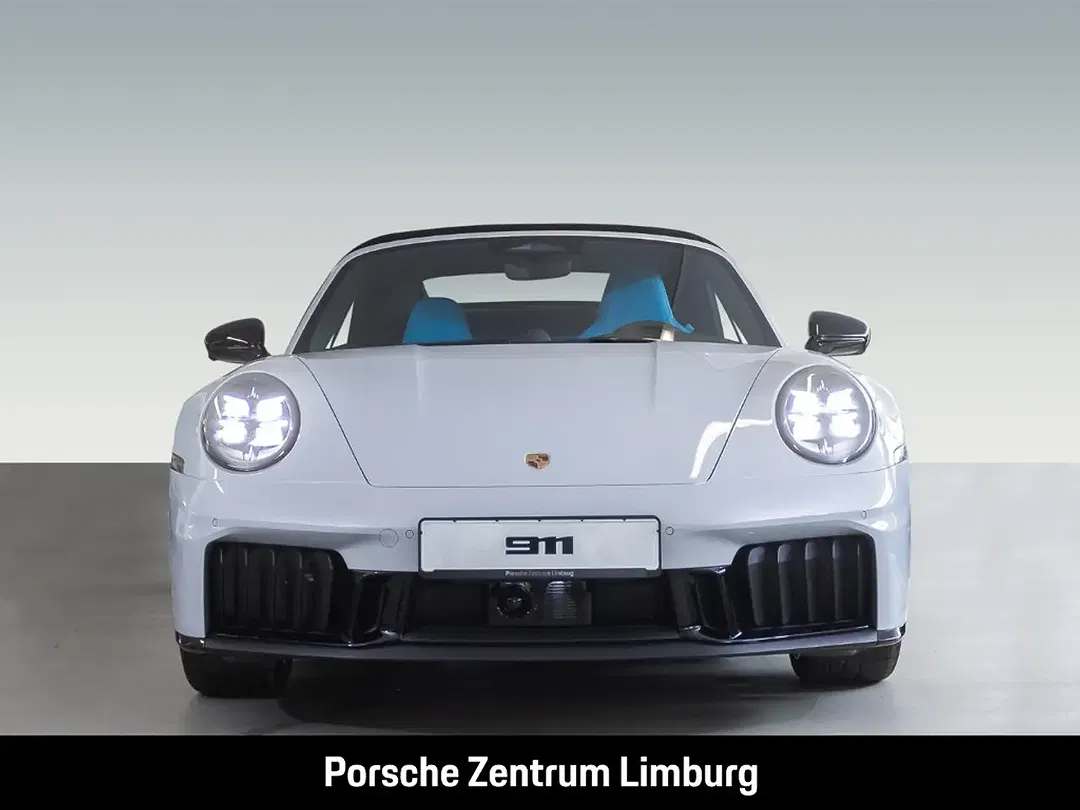 Porsche 992 - Thumbnail 4