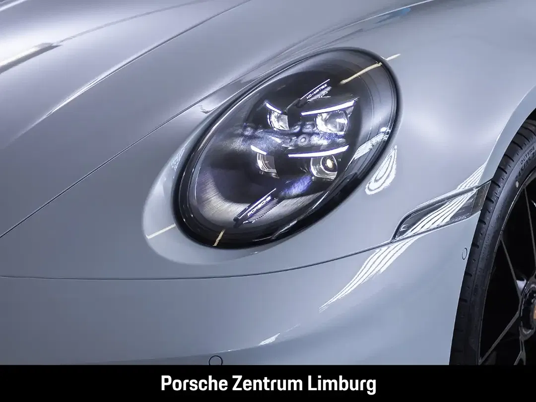 Porsche 992 - Thumbnail 9