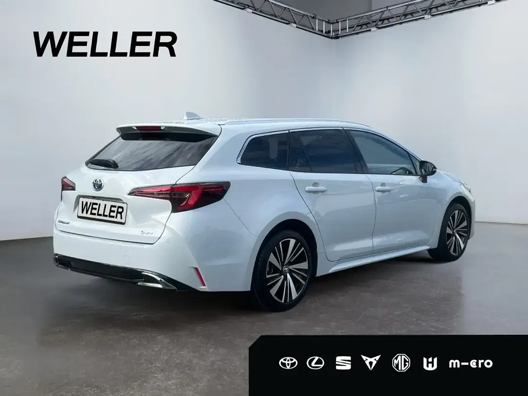 Toyota Corolla - Thumbnail 7