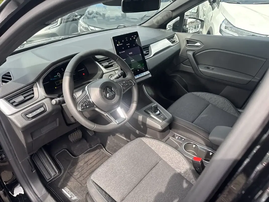 Mitsubishi ASX - Thumbnail 8