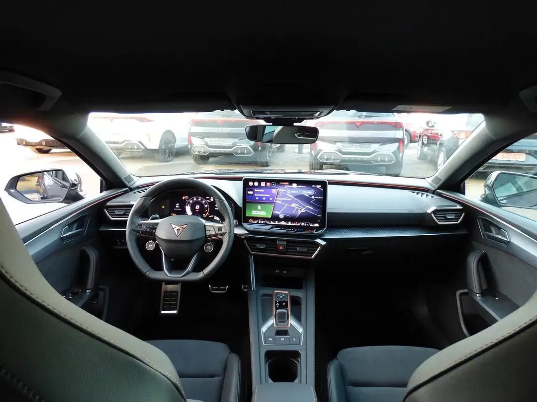 CUPRA Leon - Thumbnail 2