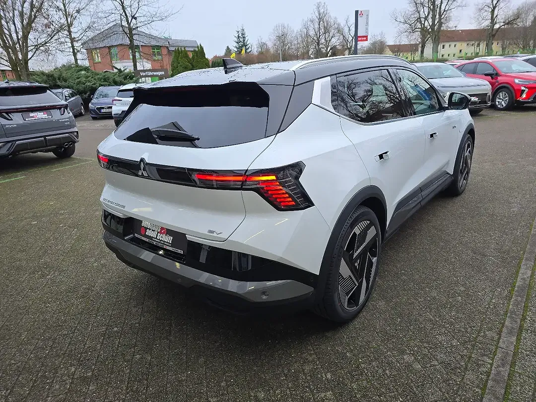 Mitsubishi Eclipse Cross - Thumbnail 4