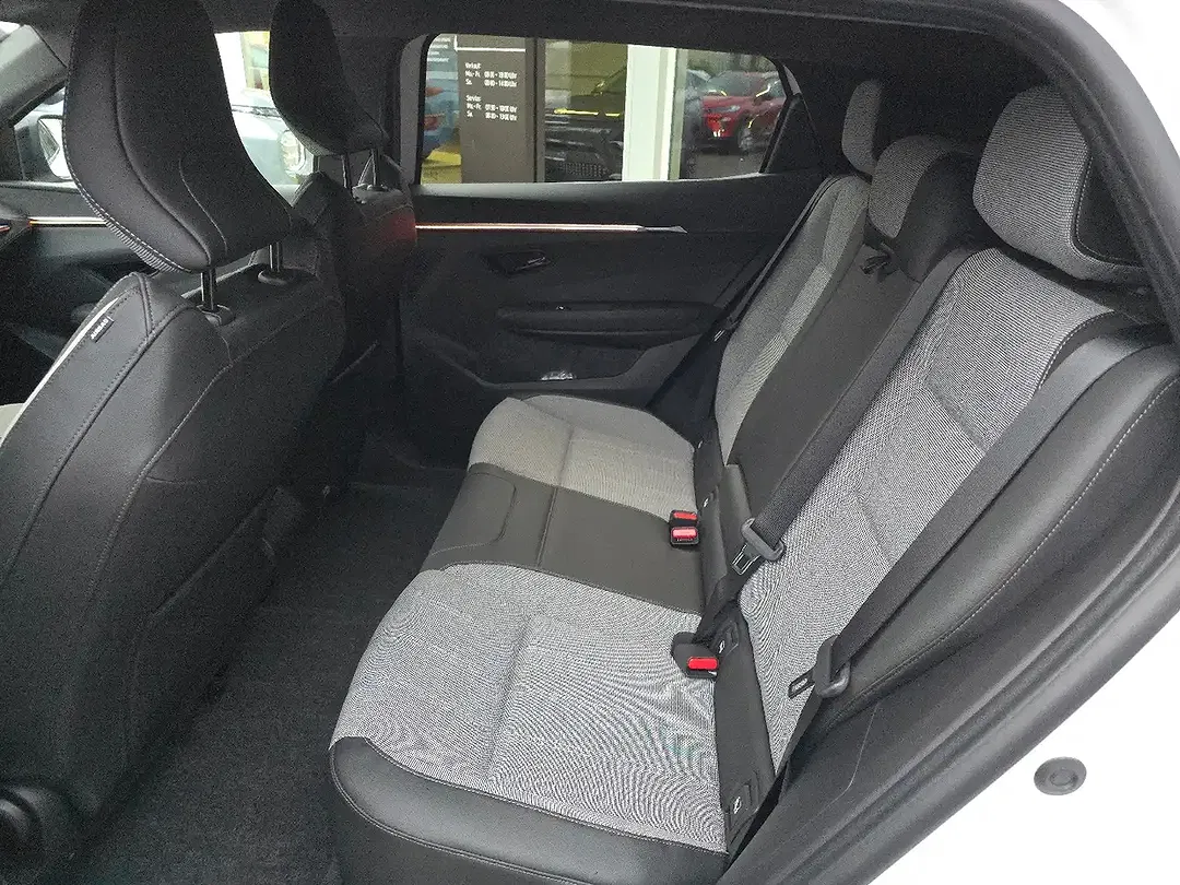 Mitsubishi Eclipse Cross - Thumbnail 8