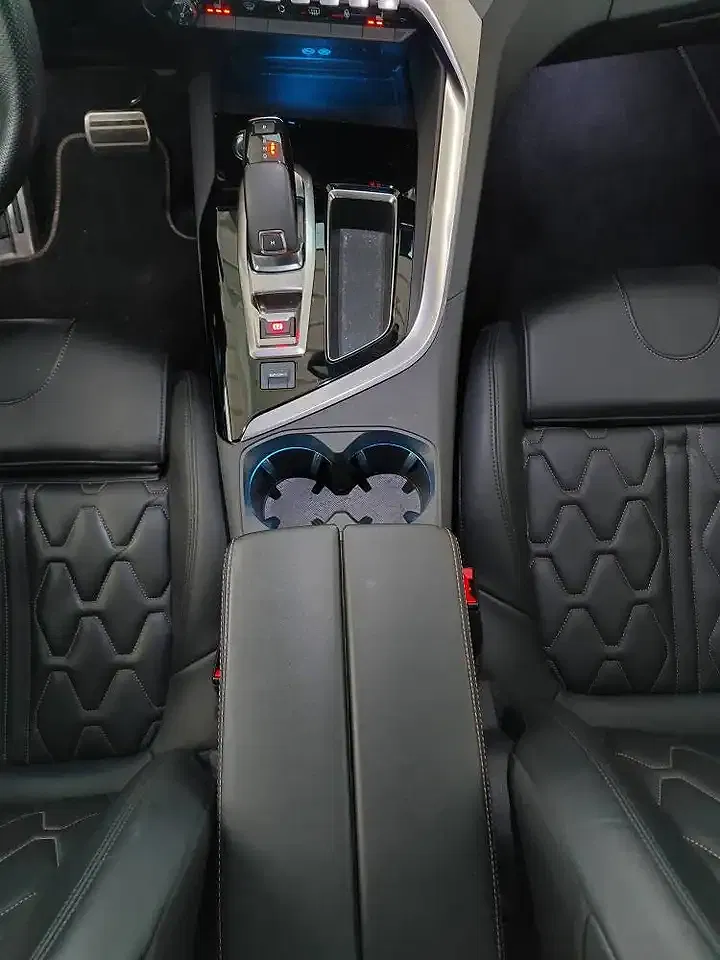 Peugeot 5008 - Thumbnail 15