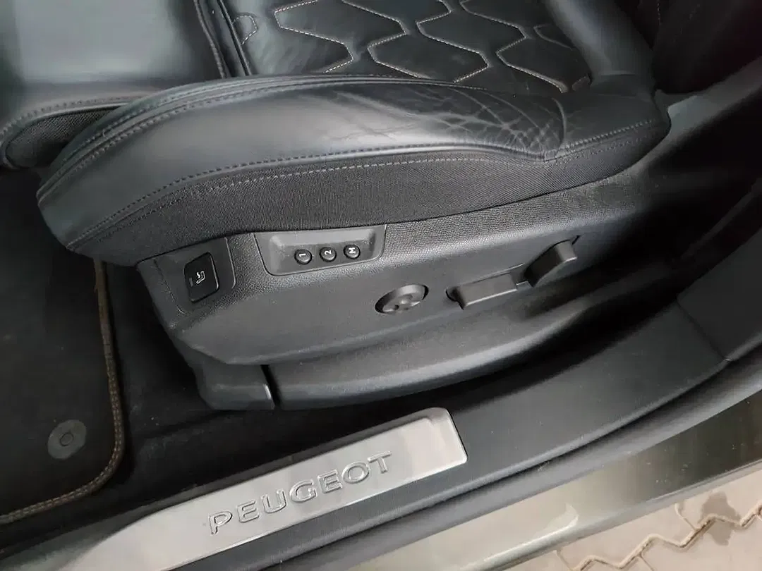 Peugeot 5008 - Thumbnail 7