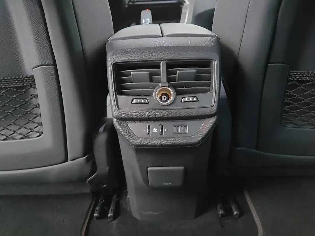 Peugeot 5008 - Thumbnail 9