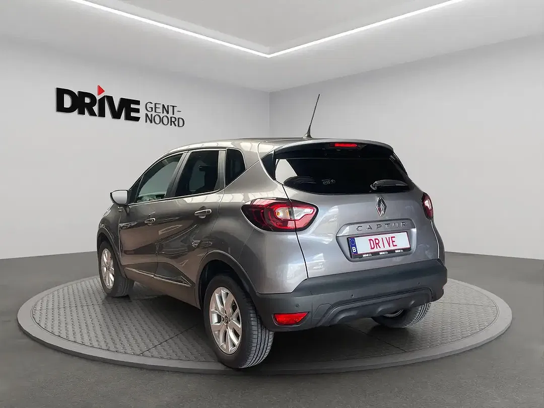 Renault Captur - Thumbnail 3