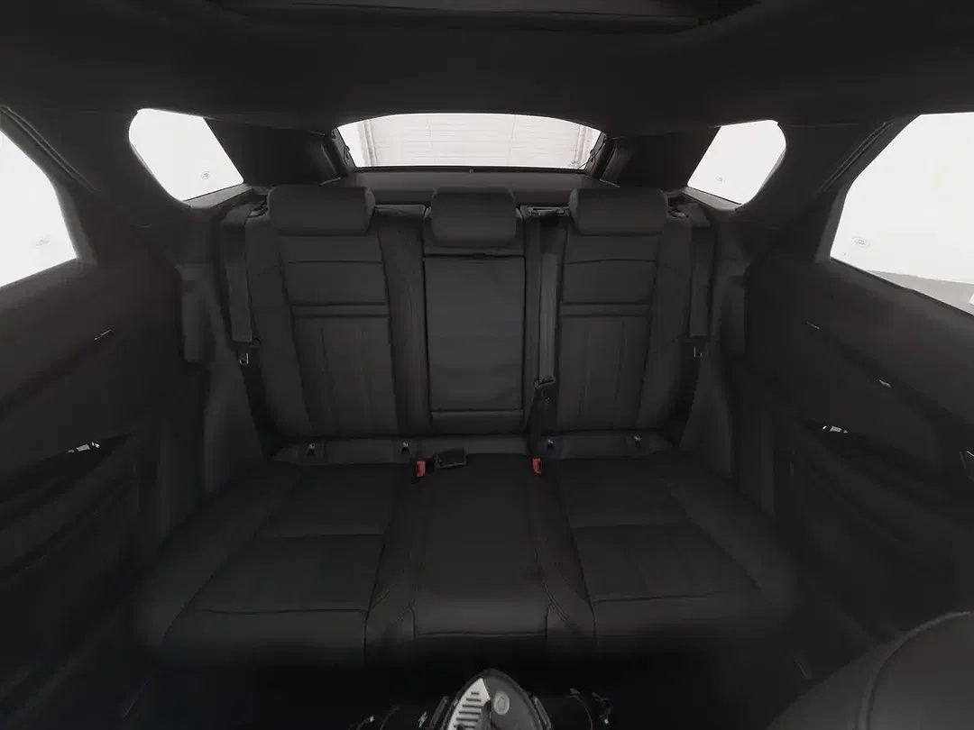 Land Rover Range Rover Evoque - Thumbnail 5