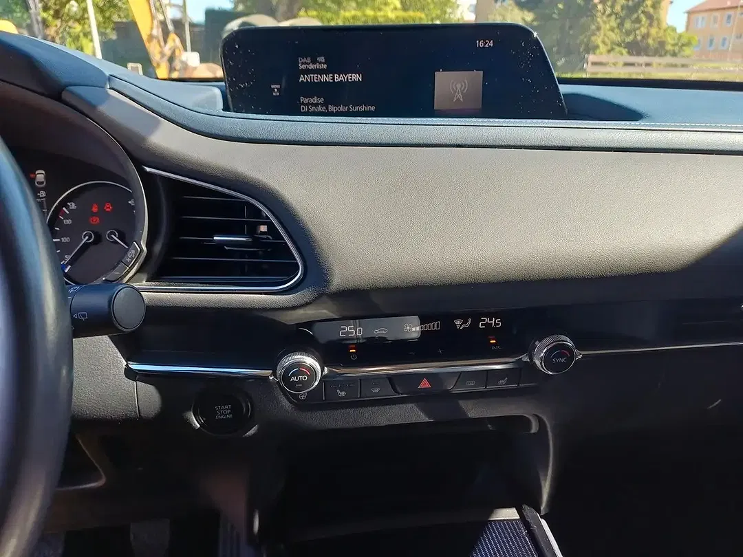 Mazda CX-30 - Thumbnail 10